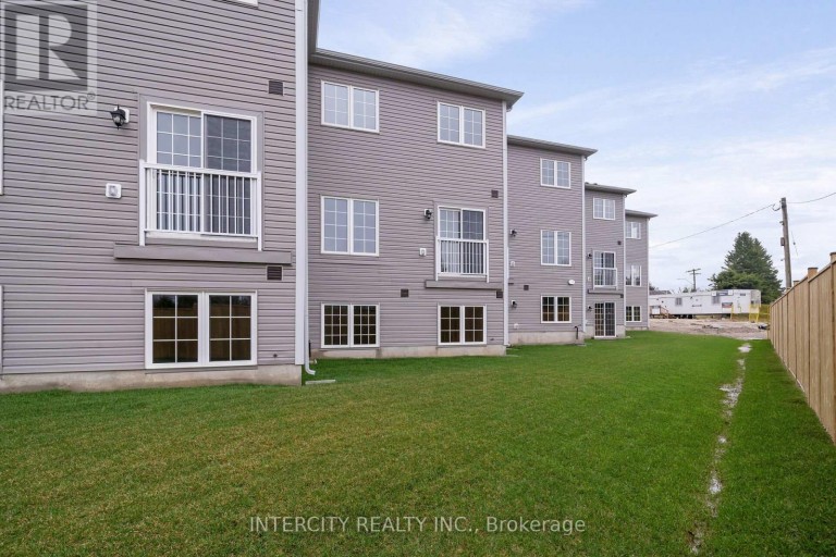 BLK 7 UNIT 2 - 102 WALDEN DRIVE, Shelburne, Ontario, L9V3Y1