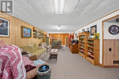 257 ELMBROOK ROAD Prince Edward County (Sophiasburg Ward) Ontario photo 27