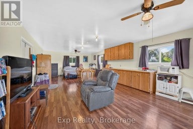 257 ELMBROOK ROAD Prince Edward County (Sophiasburg Ward) Ontario photo 34