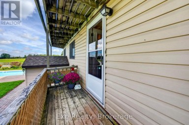 257 ELMBROOK ROAD Prince Edward County (Sophiasburg Ward) Ontario photo 9