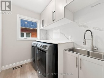 1530 PORTSMOUTH PLACE Mississauga (East Credit) Ontario photo 8