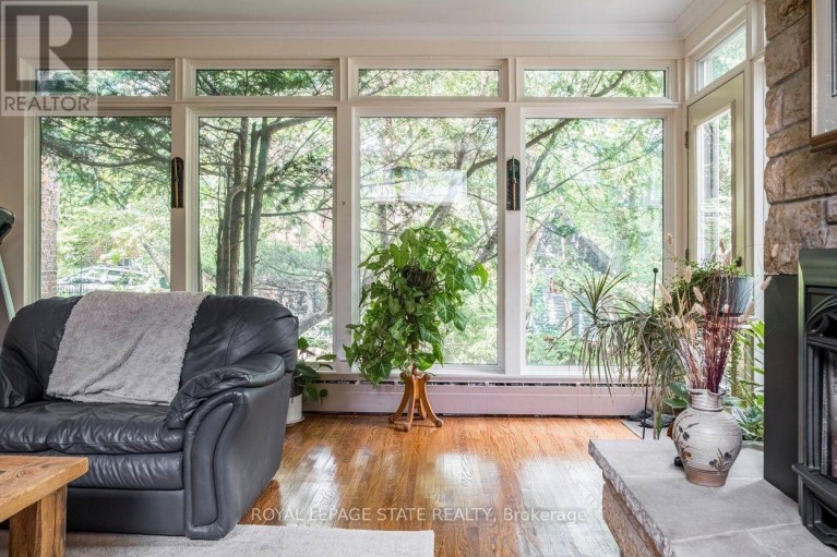 18 FORSYTH AVENUE N, Hamilton (Westdale), Ontario, L8S4E1