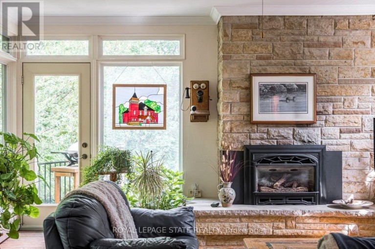 18 FORSYTH AVENUE N, Hamilton (Westdale), Ontario, L8S4E1