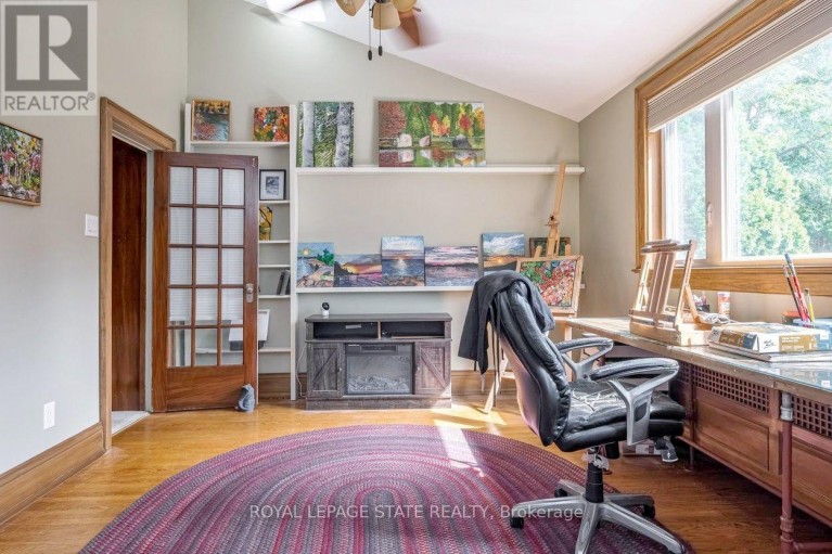 18 FORSYTH AVENUE N, Hamilton (Westdale), Ontario, L8S4E1