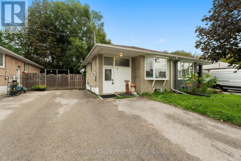 169 PENN AVENUE, Newmarket (Bristol-London), Ontario, L3Y2S3
