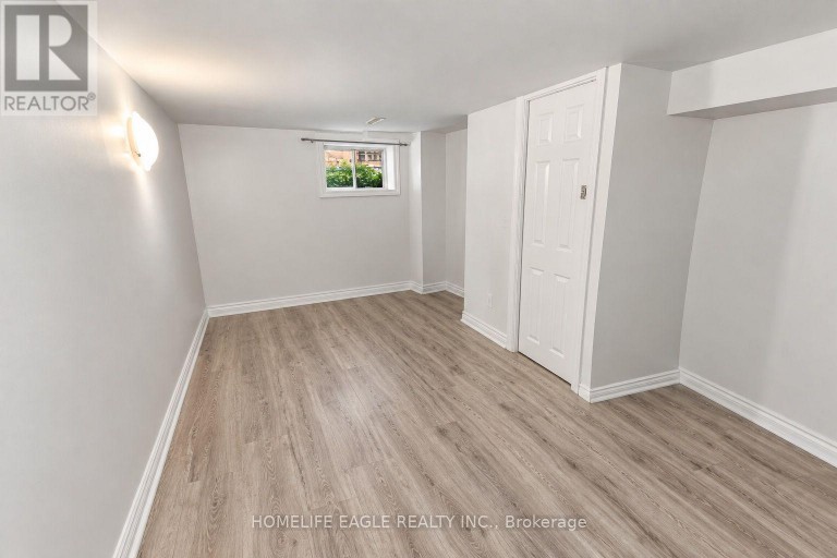 169 PENN AVENUE, Newmarket (Bristol-London), Ontario, L3Y2S3