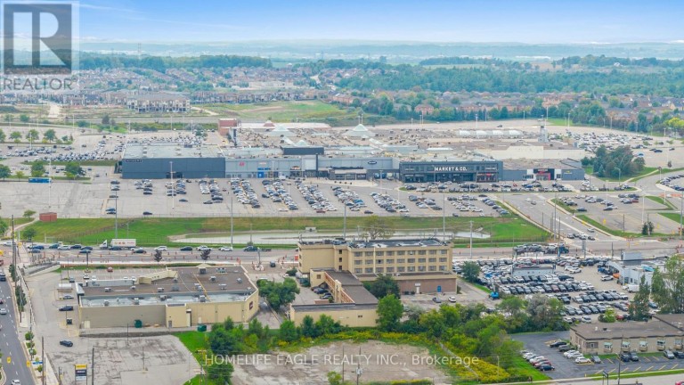 169 PENN AVENUE, Newmarket (Bristol-London), Ontario, L3Y2S3