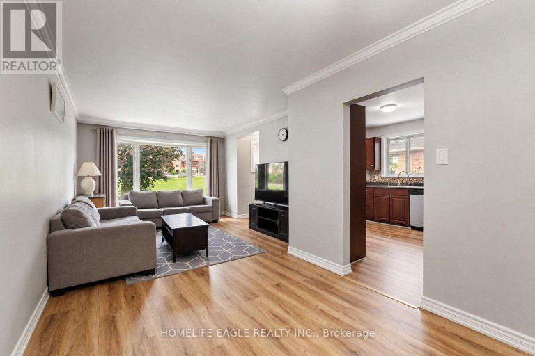 169 PENN AVENUE, Newmarket (Bristol-London), Ontario, L3Y2S3