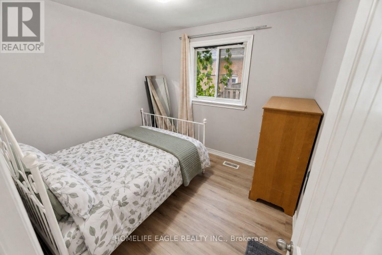 169 PENN AVENUE, Newmarket (Bristol-London), Ontario, L3Y2S3