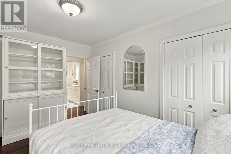 1228 ELGIN CRESCENT, Oakville (FA Falgarwood), Ontario, L6H2J7