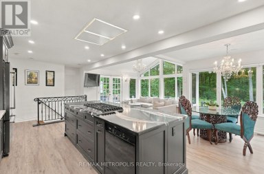 1228 ELGIN CRESCENT Oakville (FA Falgarwood) Ontario photo 3