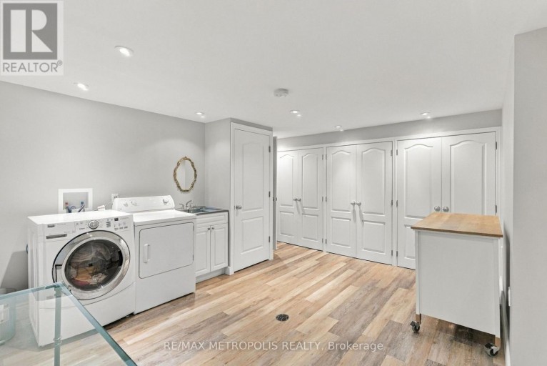 1228 ELGIN CRESCENT, Oakville (FA Falgarwood), Ontario, L6H2J7