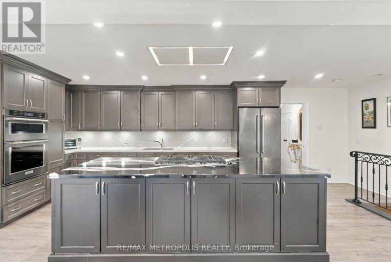 1228 ELGIN CRESCENT, Oakville (FA Falgarwood), Ontario, L6H2J7