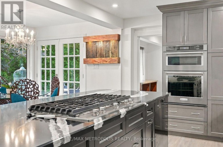 1228 ELGIN CRESCENT, Oakville (FA Falgarwood), Ontario, L6H2J7
