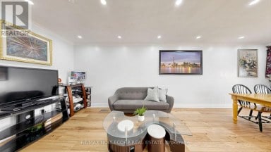 95 SNOWOOD COURT Toronto (Glenfield-Jane Heights) Ontario photo 9