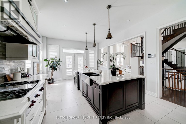 6 FLANDERS ROAD, Brampton (Credit Valley), Ontario, L6X0W3
