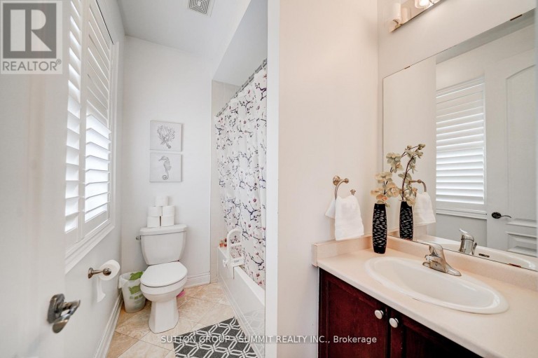 6 FLANDERS ROAD, Brampton (Credit Valley), Ontario, L6X0W3