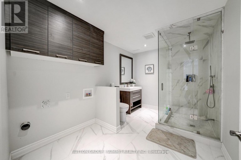 6 FLANDERS ROAD, Brampton (Credit Valley), Ontario, L6X0W3