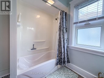114 COLLEGE AVENUE Sarnia Ontario photo 16
