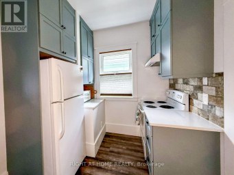 114 COLLEGE AVENUE Sarnia Ontario photo 7