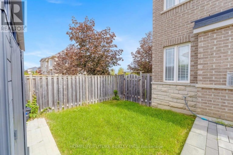16 SNOWLING DRIVE, Ajax (Northeast Ajax), Ontario, L1Z0M2