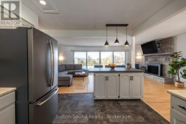 501297 GREY ROAD 1 Georgian Bluffs Ontario photo 7