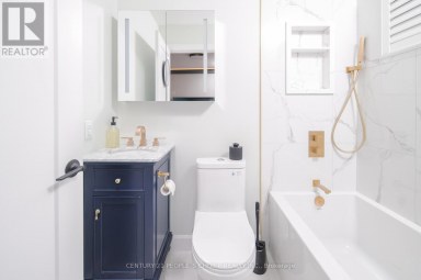 UPPER - 37 BENTWORTH AVENUE Toronto (Yorkdale-Glen Park) Ontario photo 16