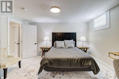 UPPER - 37 BENTWORTH AVENUE Toronto (Yorkdale-Glen Park) Ontario photo 26