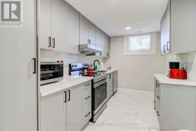 UPPER - 37 BENTWORTH AVENUE Toronto (Yorkdale-Glen Park) Ontario photo 33