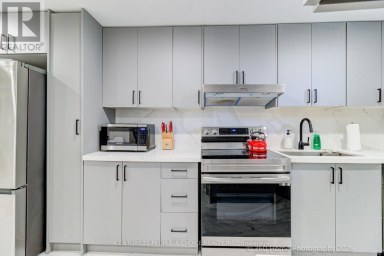 UPPER - 37 BENTWORTH AVENUE Toronto (Yorkdale-Glen Park) Ontario photo 38