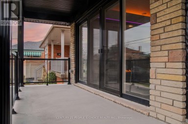 UPPER - 37 BENTWORTH AVENUE Toronto (Yorkdale-Glen Park) Ontario photo 4