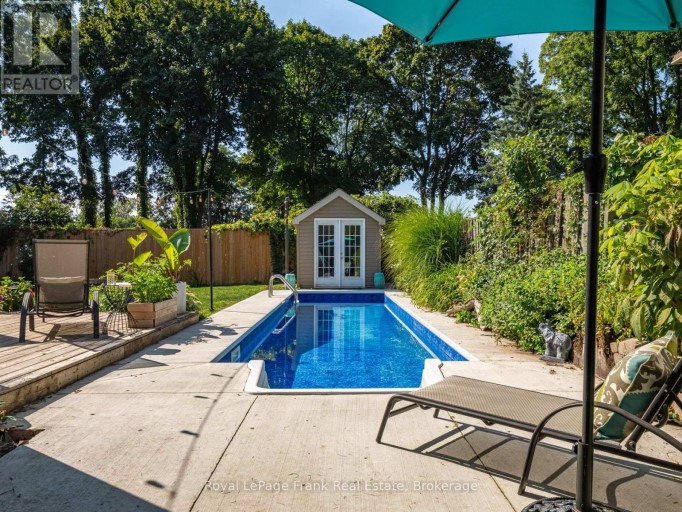 6254 RUSSELL STREET, Niagara Falls (Stamford), Ontario, L2J1P1