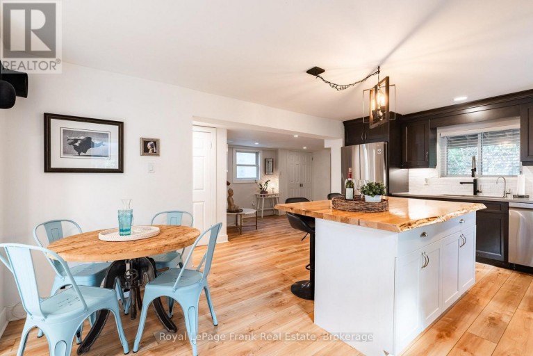6254 RUSSELL STREET, Niagara Falls (Stamford), Ontario, L2J1P1