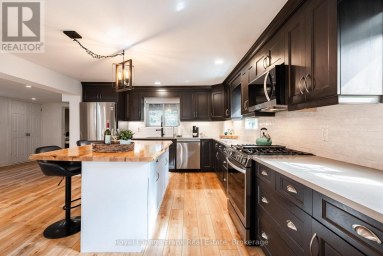 6254 RUSSELL STREET Niagara Falls (Stamford) Ontario photo 12
