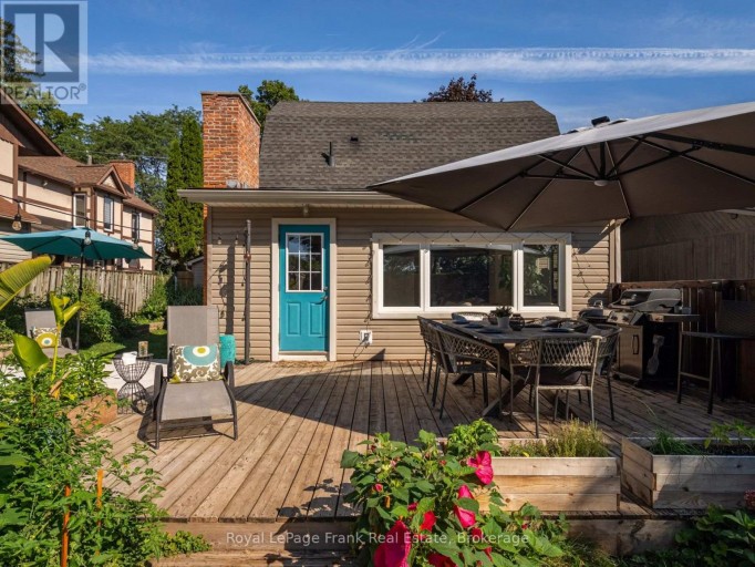 6254 RUSSELL STREET, Niagara Falls (Stamford), Ontario, L2J1P1