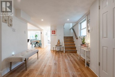 6254 RUSSELL STREET Niagara Falls (Stamford) Ontario photo 5
