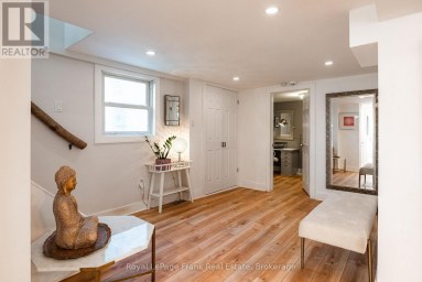 6254 RUSSELL STREET Niagara Falls (Stamford) Ontario photo 6