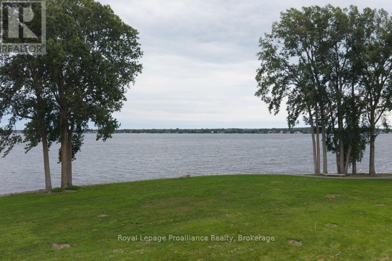 20 GRACEFIELD LANE, Belleville (Belleville Ward), Ontario, K8P5N6