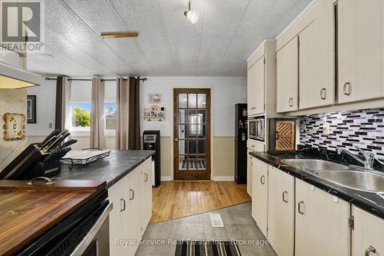 204 LYNN CRESCENT, Hamilton Township, Ontario, K9A4J7
