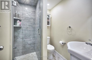 58 O'SHAUGHNESSY CRESCENT Barrie (Holly) Ontario photo 23