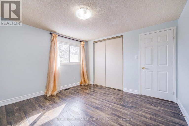 21 HALLEN ROAD, Brampton (Fletcher's West), Ontario, L6Y2V5