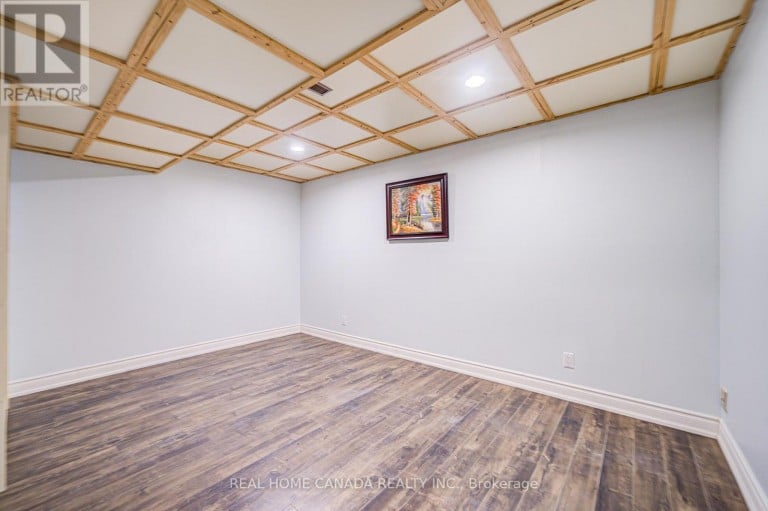 21 HALLEN ROAD, Brampton (Fletcher's West), Ontario, L6Y2V5
