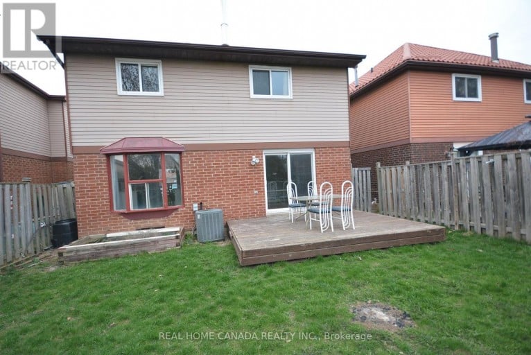 21 HALLEN ROAD, Brampton (Fletcher's West), Ontario, L6Y2V5