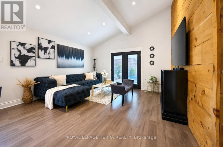 1571 LEWISHAM DRIVE, Mississauga (Clarkson), Ontario, L5J3R2