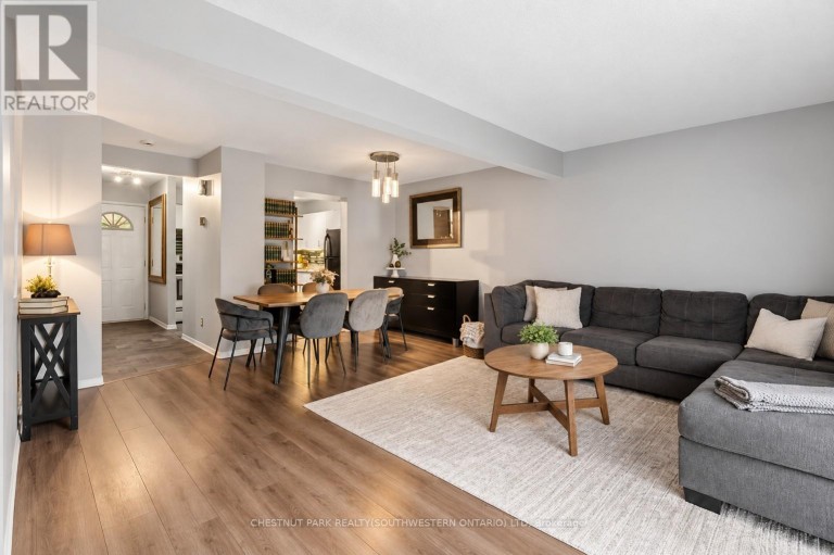 4 - 255 NORTHLAKE DRIVE, Waterloo, Ontario, N2V1Z2