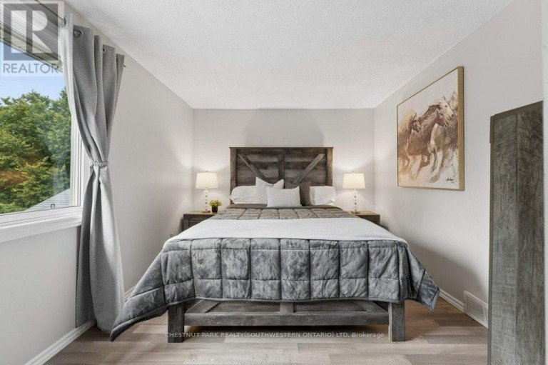 4 - 255 NORTHLAKE DRIVE, Waterloo, Ontario, N2V1Z2