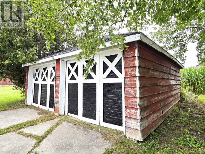 1014 HAMILTON ROAD, Quinte West (Sidney Ward), Ontario, K8V5P8