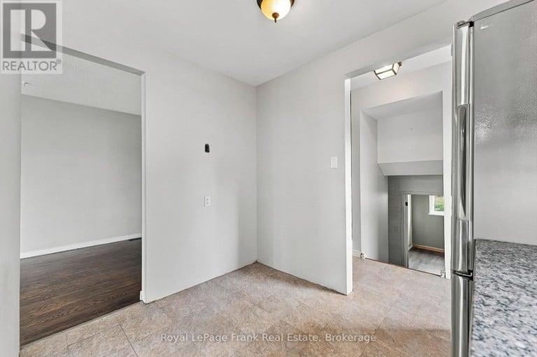 1317 PARK ROAD S, Oshawa (Lakeview), Ontario, L1J4K3