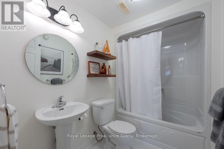 83 GAVEY STREET, Belleville (Thurlow Ward), Ontario, K8N4Z5
