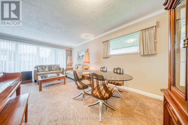13 GRAYLEE AVENUE, Toronto (Eglinton East), Ontario, M1J1M5